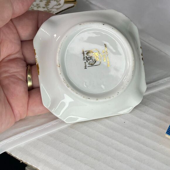 VTG Haus Dresden 24K gold painted ashtrays Western Germany. - Picture 5 of 7